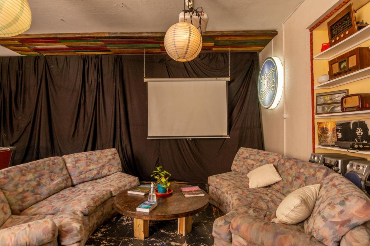 Del Barcito Hostel And Suites Пунта дел Есте Екстериор снимка