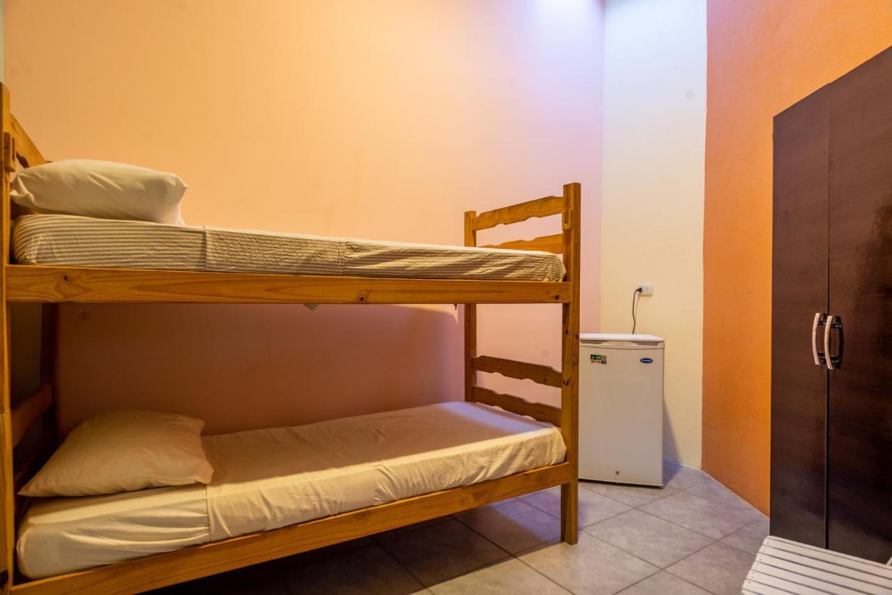 Del Barcito Hostel And Suites Пунта дел Есте Екстериор снимка