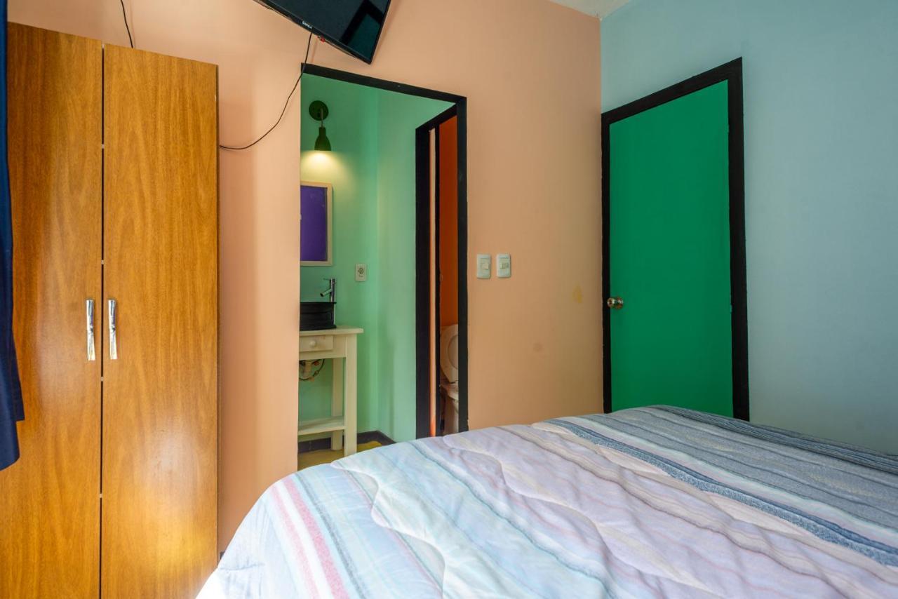Del Barcito Hostel And Suites Пунта дел Есте Екстериор снимка