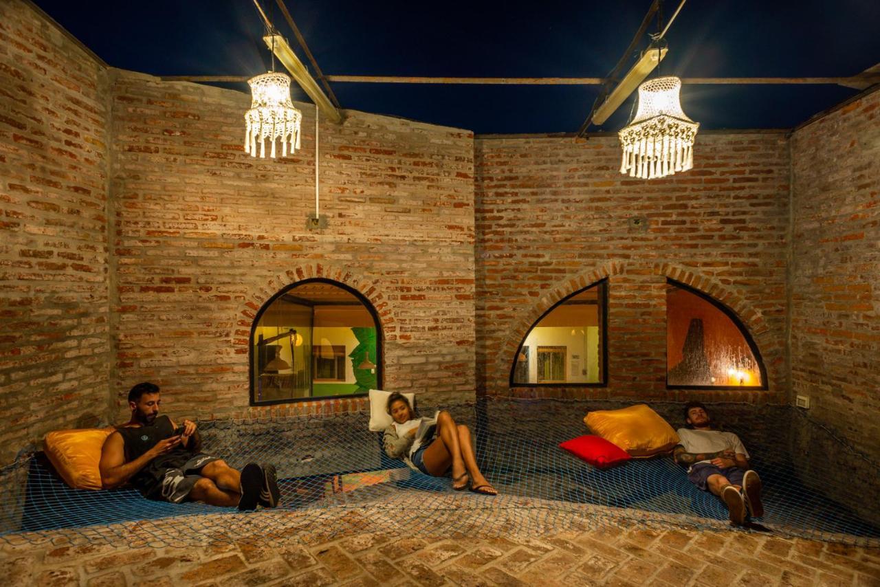 Del Barcito Hostel And Suites Пунта дел Есте Екстериор снимка