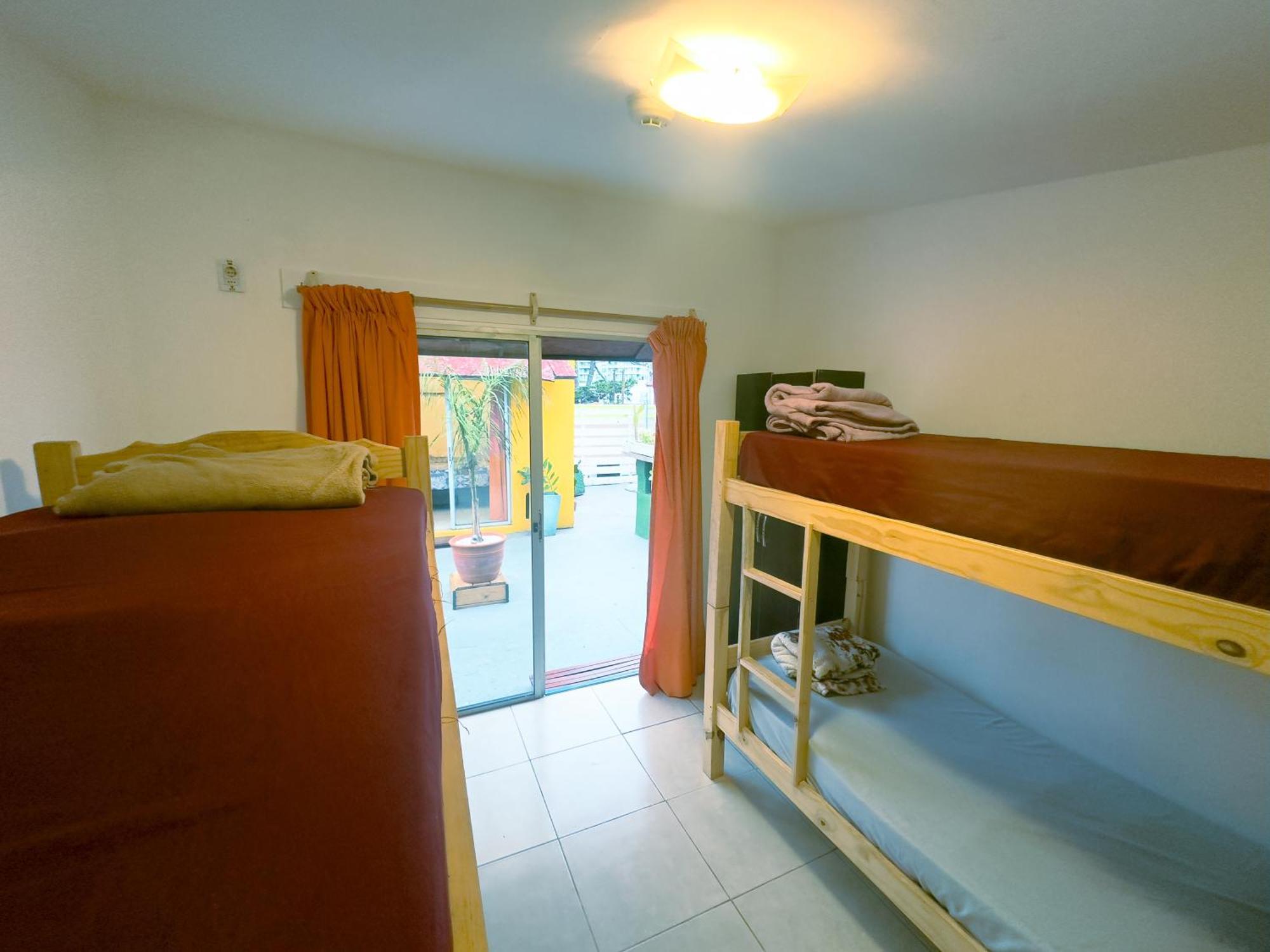 Del Barcito Hostel And Suites Пунта дел Есте Екстериор снимка
